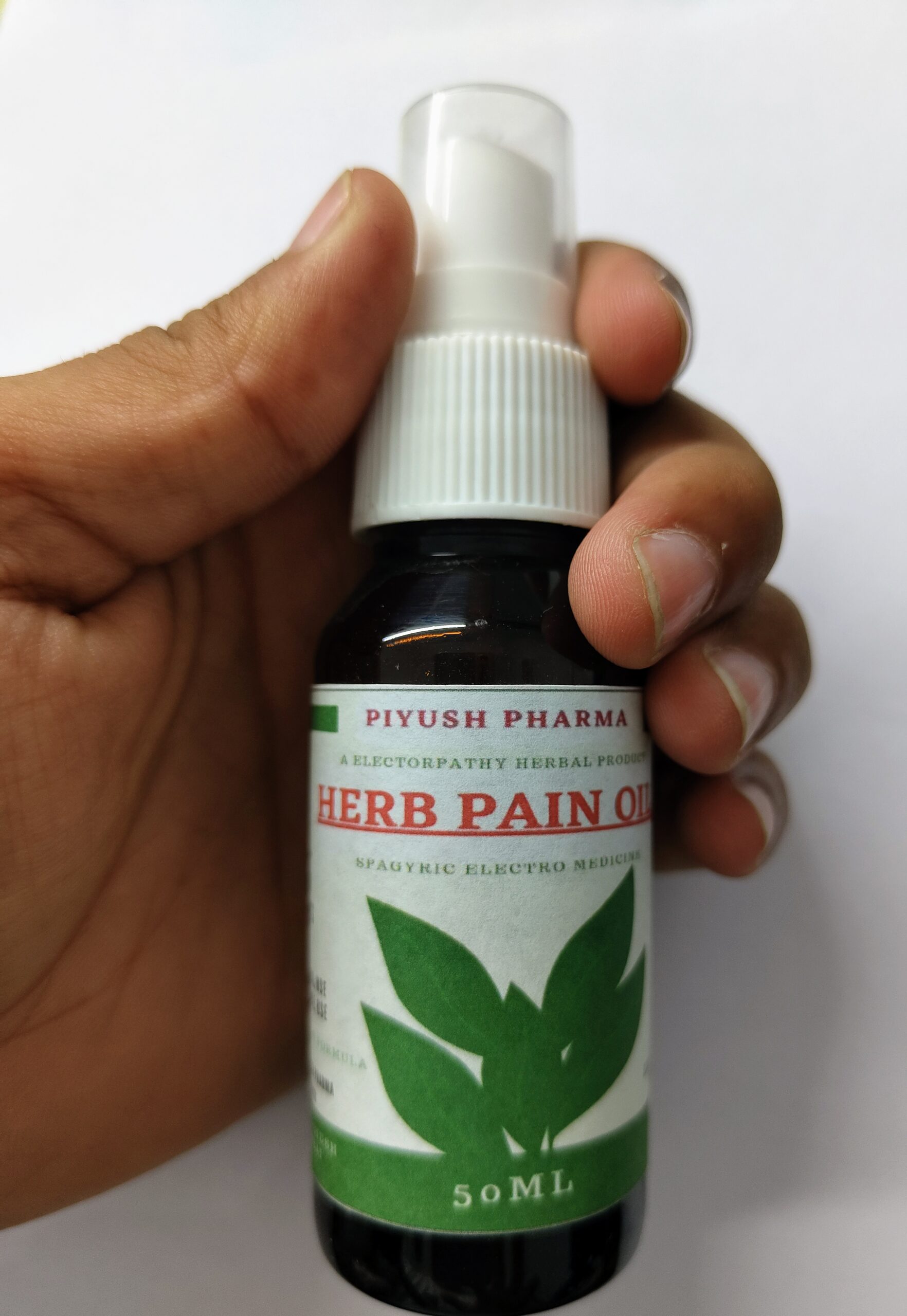 HERB PAIN OIL SPRAY